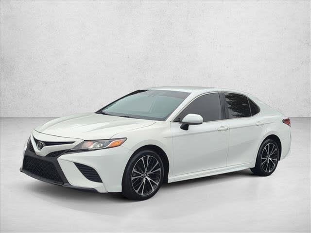 2020 Toyota Camry SE FWD