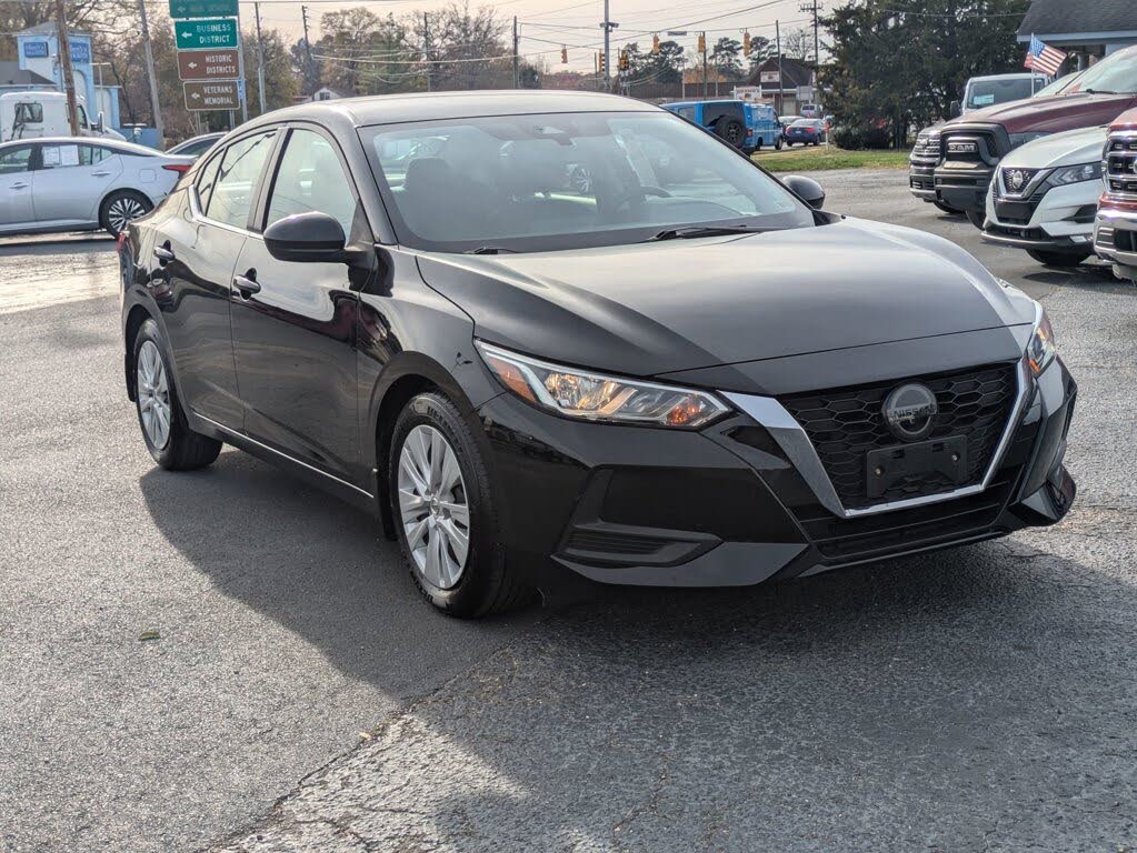 2022 Nissan Sentra S FWD