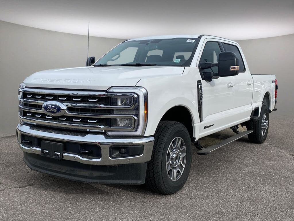 2025 Ford F-350 Super Duty Lariat Crew Cab 4WD