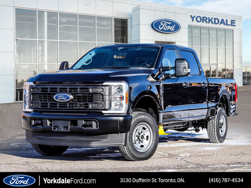 Ford F-250 Super Duty XL Crew Cab 4WD 2026