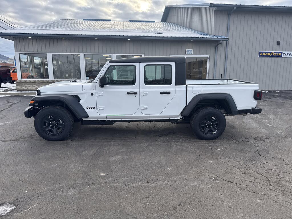 2026 Jeep Gladiator Sport Crew Cab 4WD