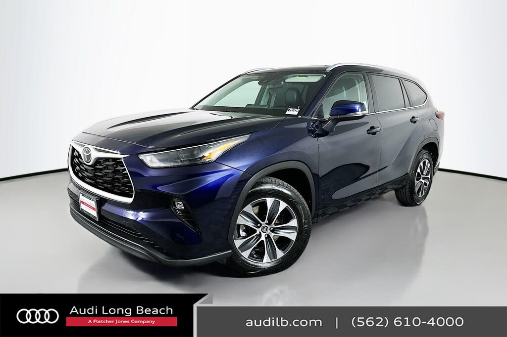 2024 Toyota Highlander XLE FWD