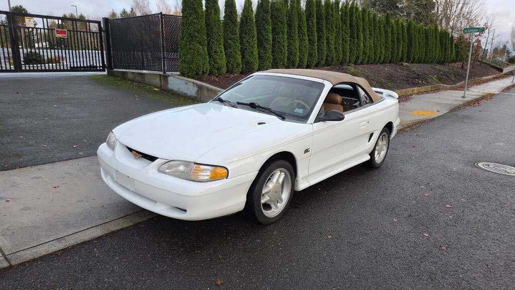 1995 Ford Mustang GT Convertible RWD