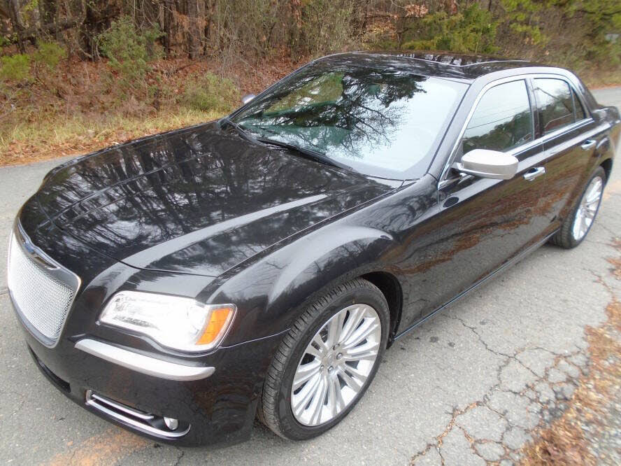 2013 Chrysler 300 C John Varvatos Luxury Edition RWD