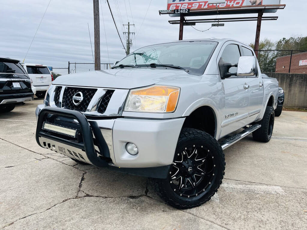 2015 Nissan Titan SL Crew Cab