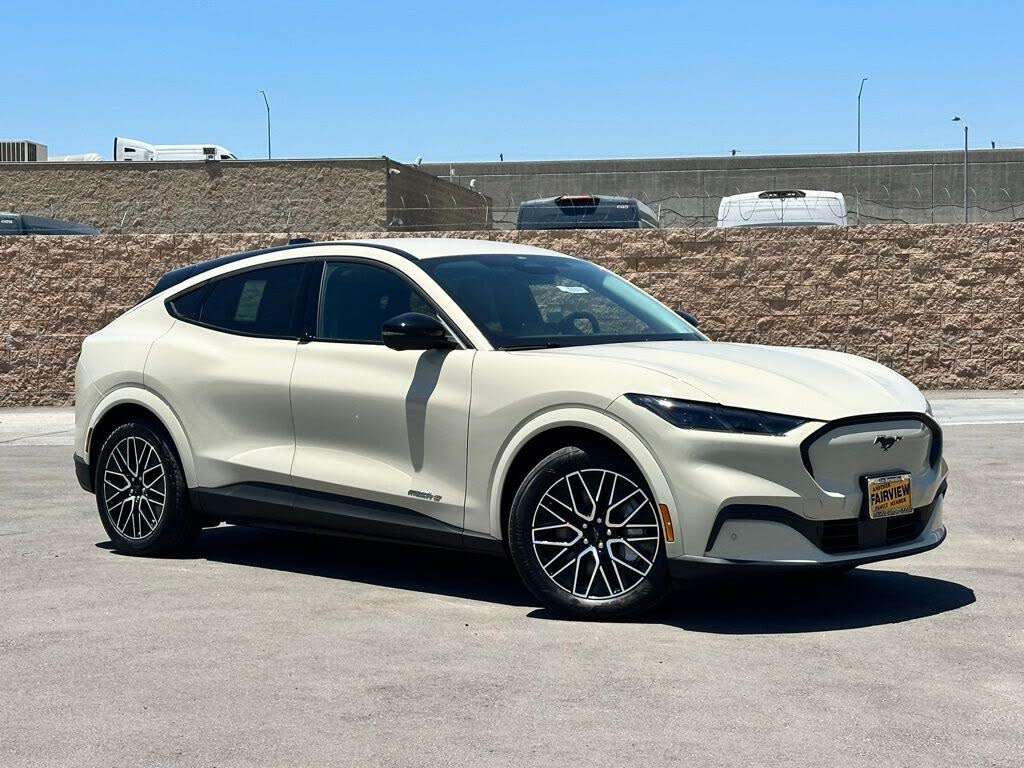 2025 Ford Mustang Mach-E Premium RWD