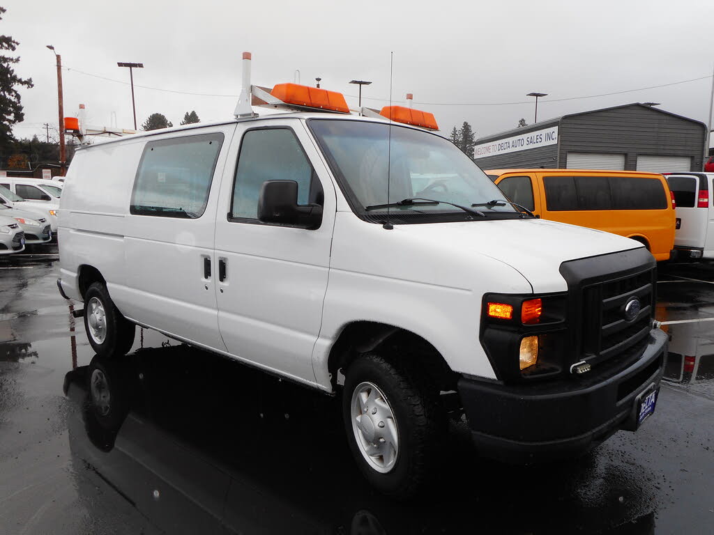 2008 Ford E-Series E-150 Cargo Van