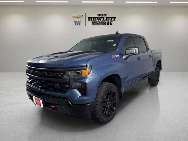 2024 Chevrolet Silverado 1500 Custom Trail Boss Crew Cab 4WD