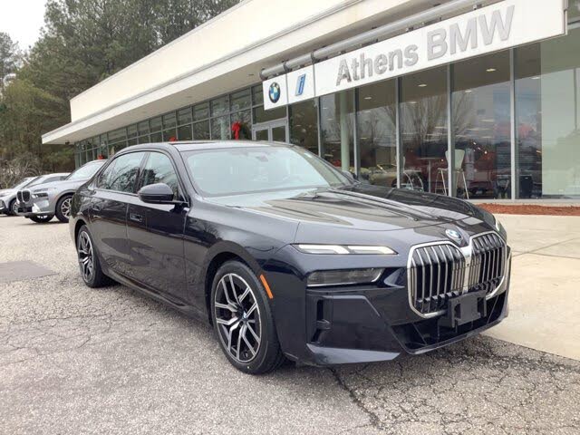 2023 BMW 7 Series 740i RWD