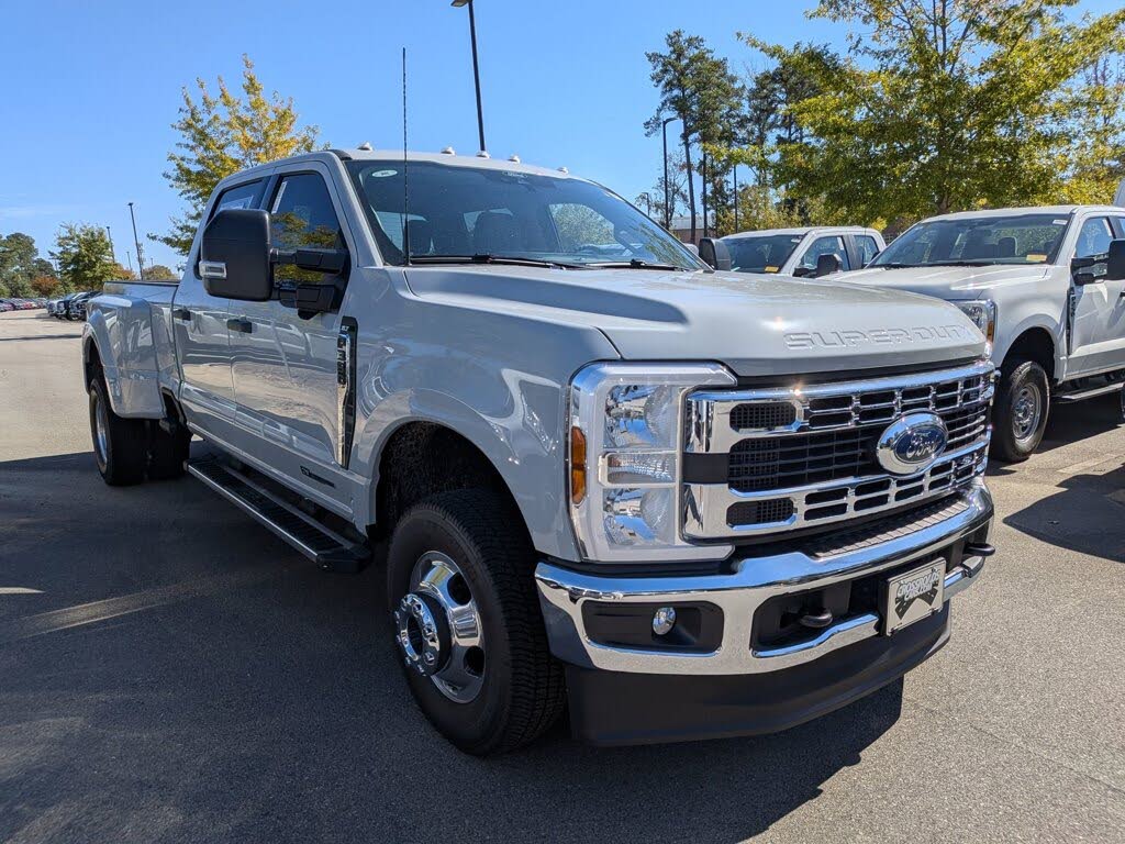 2026 Ford F-350 Super Duty XLT Crew Cab LB DRW 4WD