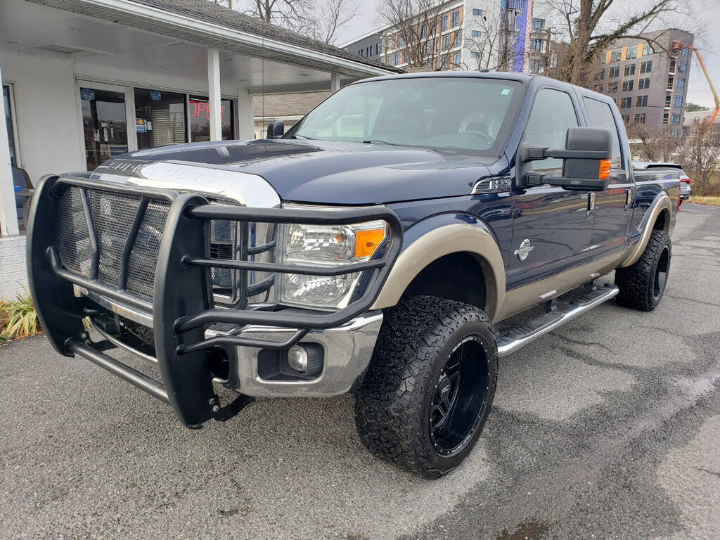 2014 Ford F-250 Super Duty Lariat Crew Cab LB 4WD