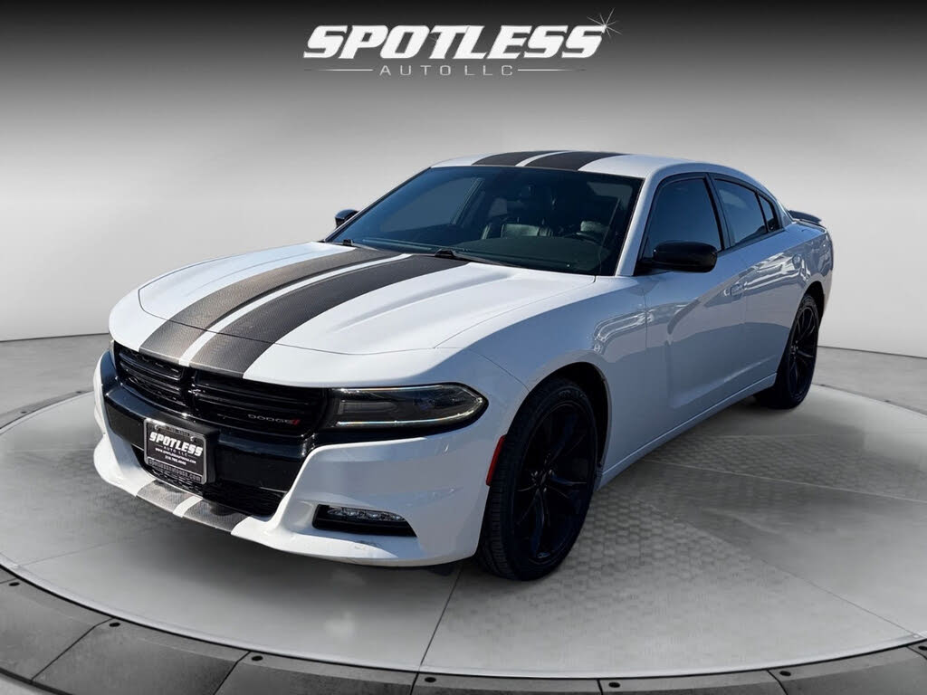 2017 Dodge Charger SXT RWD