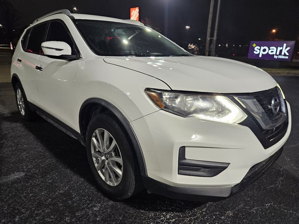 2017 Nissan Rogue SV FWD