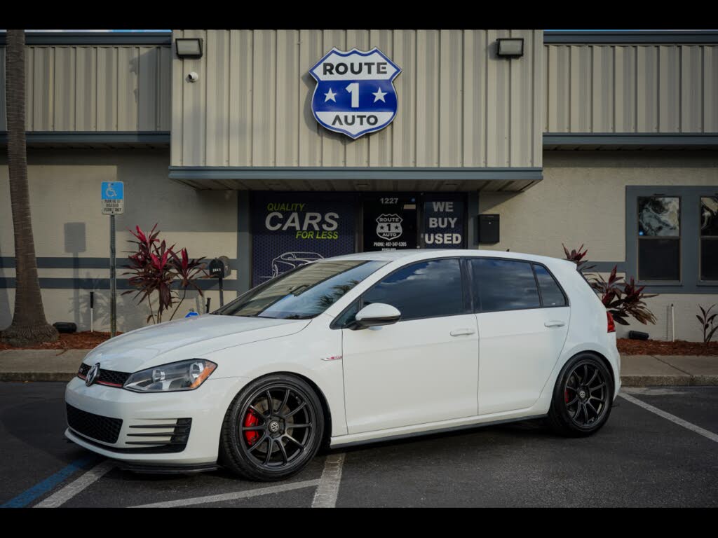 2017 Volkswagen Golf GTI 2.0T S 4-Door FWD