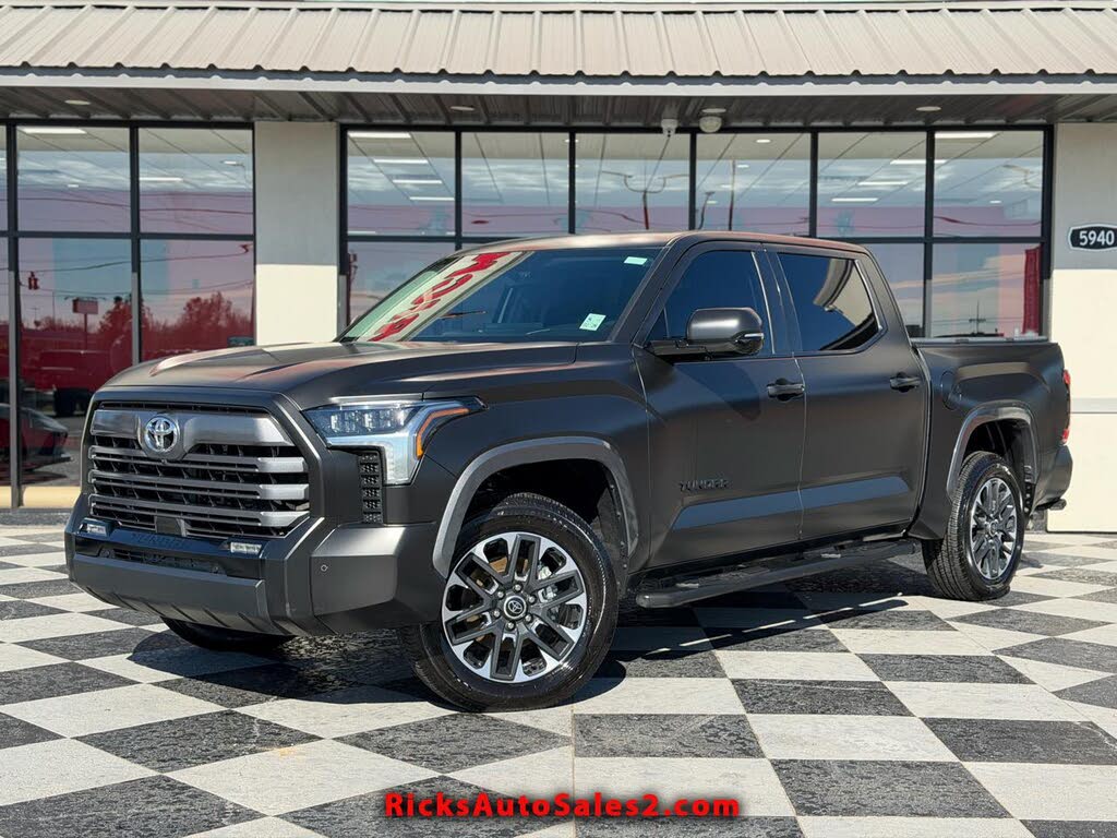 2023 Toyota Tundra Limited CrewMax Cab 4WD