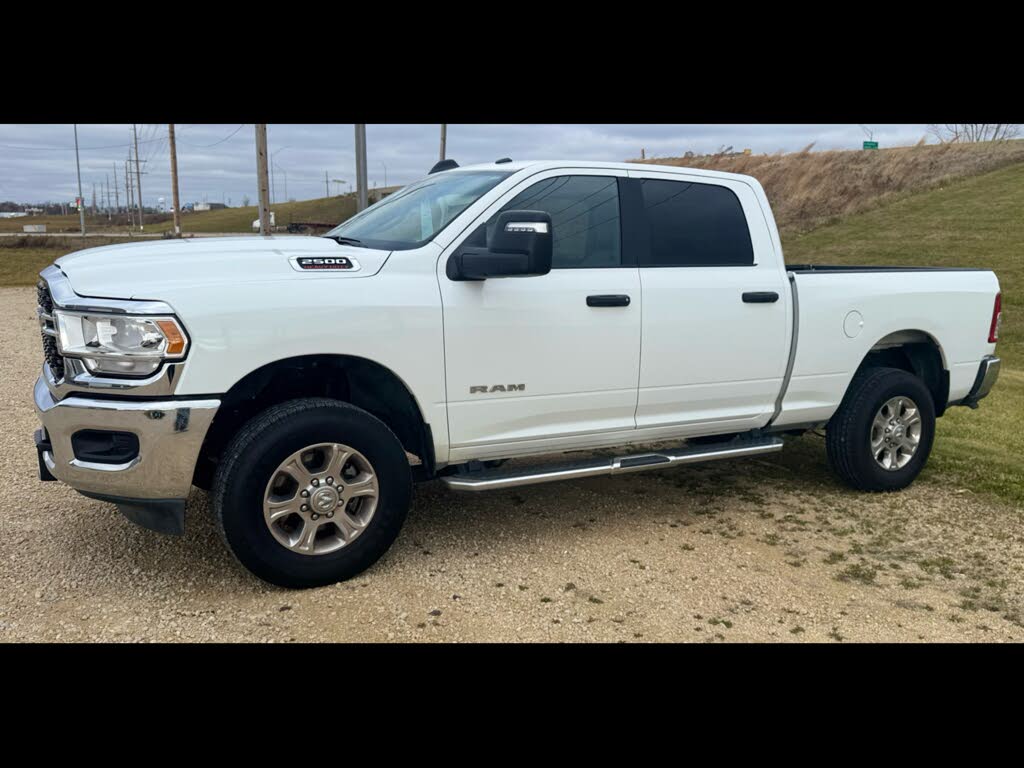 2024 RAM 2500 Big Horn Crew Cab 4WD