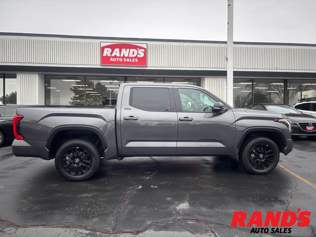 2025 Toyota Tundra Limited CrewMax Cab 4WD