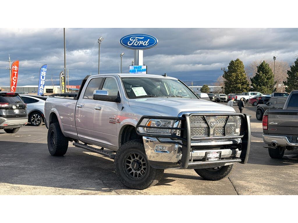 2017 RAM 3500 Laramie Crew Cab LB 4WD