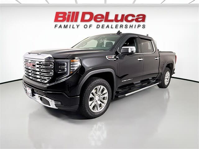 2022 GMC Sierra 1500 Denali Crew Cab 4WD