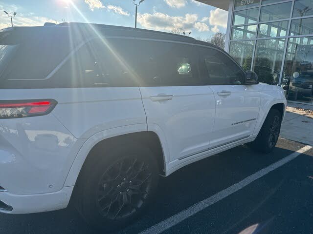 2025 Jeep Grand Cherokee Summit 4WD