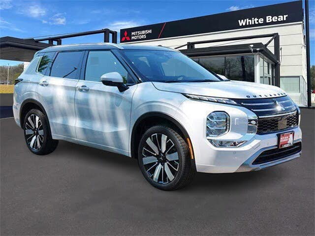 2025 Mitsubishi Outlander SEL FWD