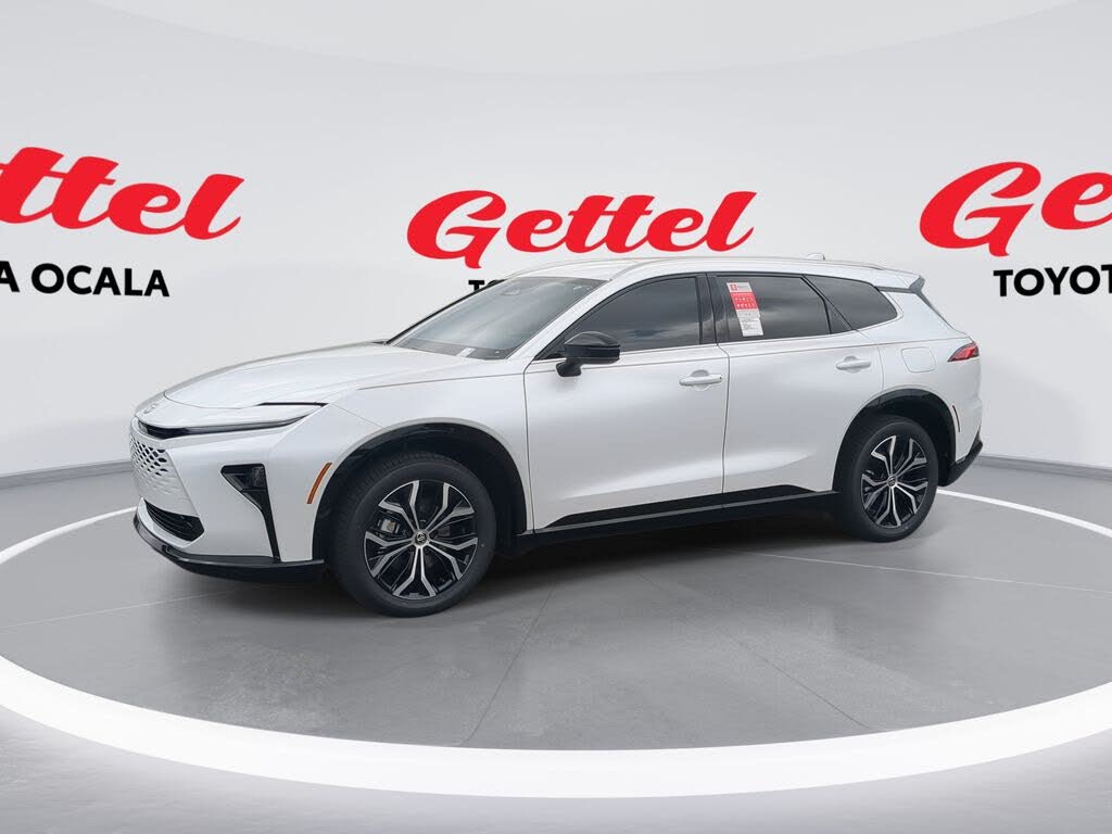 2025 Toyota Crown Signia XLE AWD