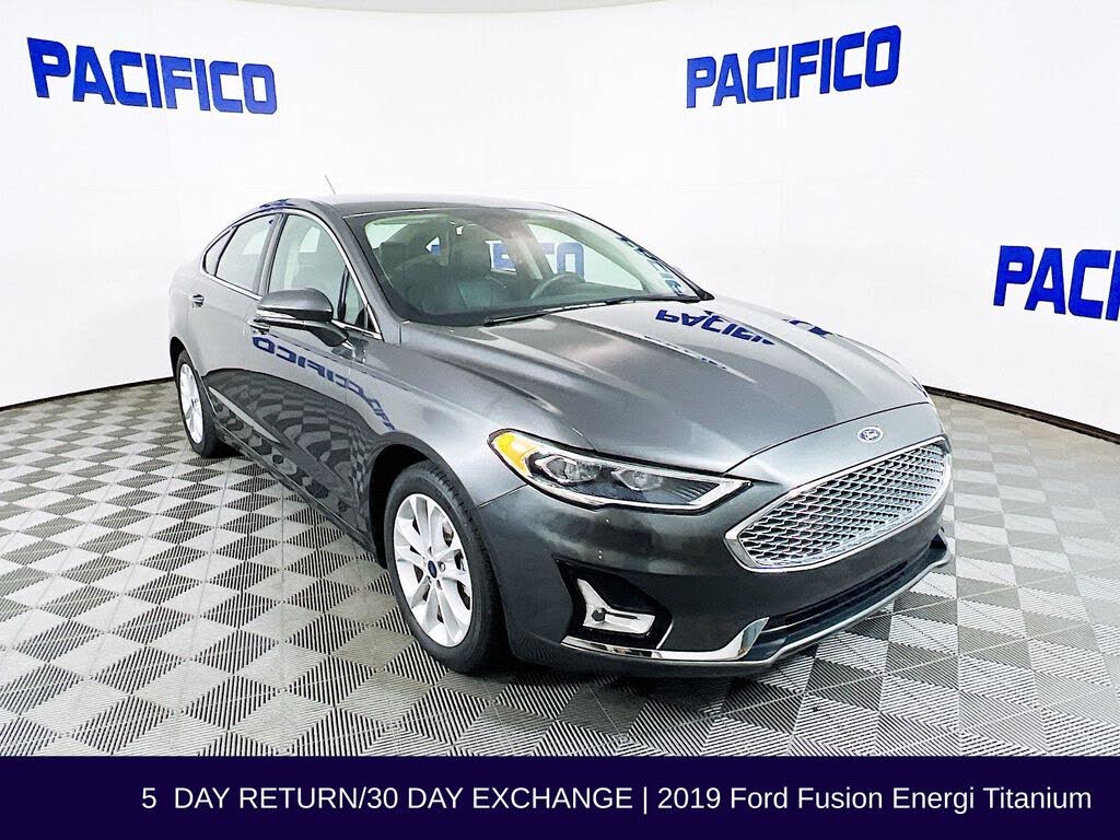 2019 Ford Fusion Energi Titanium FWD