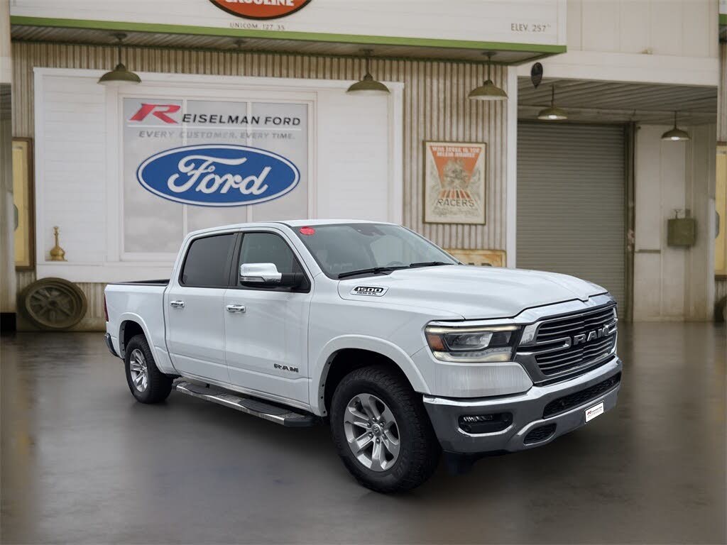 2022 RAM 1500 Laramie Crew Cab 4WD