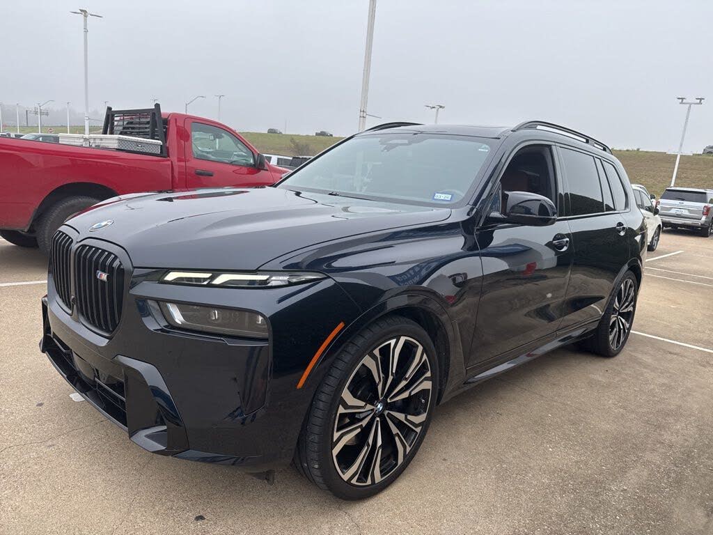 2023 BMW X7 M60i AWD