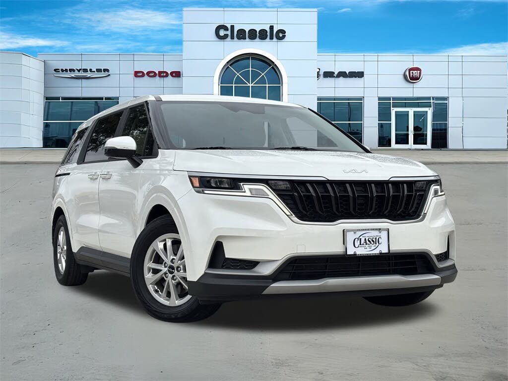 2023 Kia Carnival LX FWD