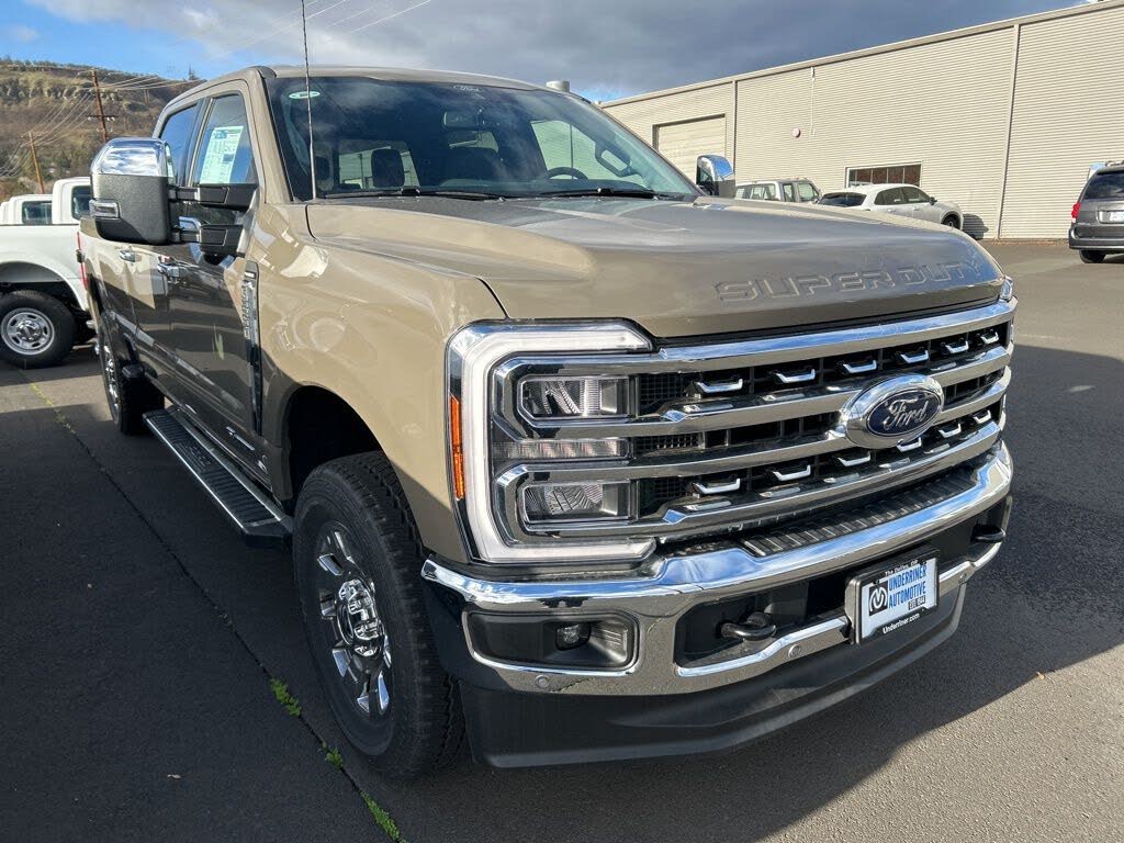 2026 Ford F-250 Super Duty Lariat Crew Cab 4WD
