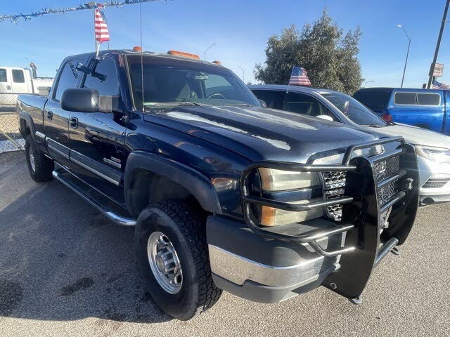 2005 Chevrolet Silverado 2500HD LS Crew Cab 4WD