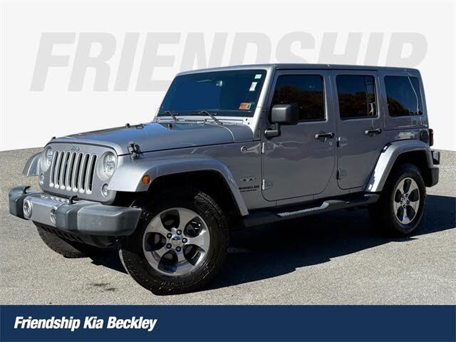2017 Jeep Wrangler Unlimited Sahara 4WD