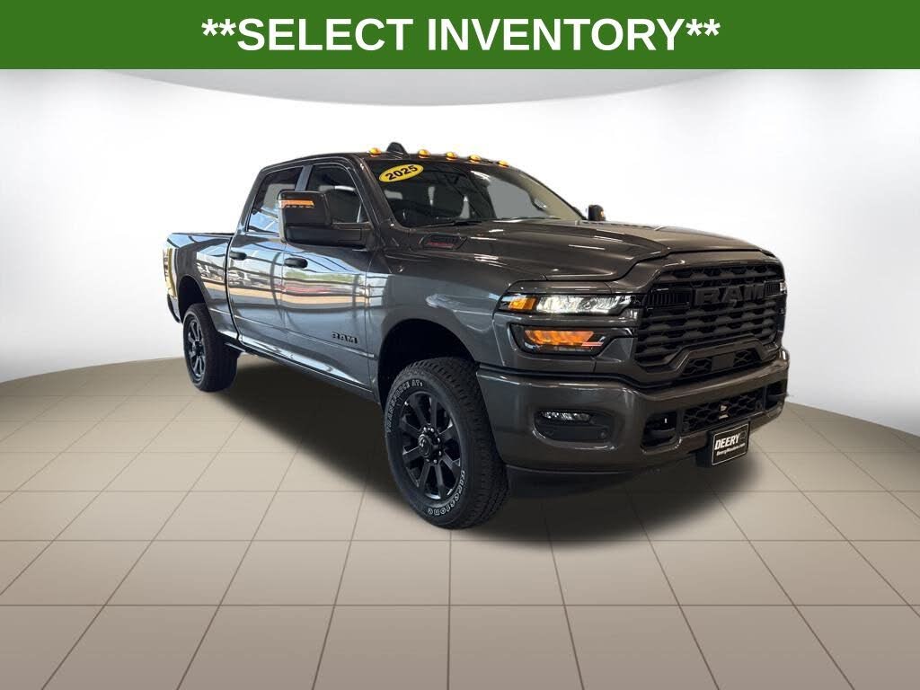 2025 RAM 2500 Big Horn Crew Cab 4WD