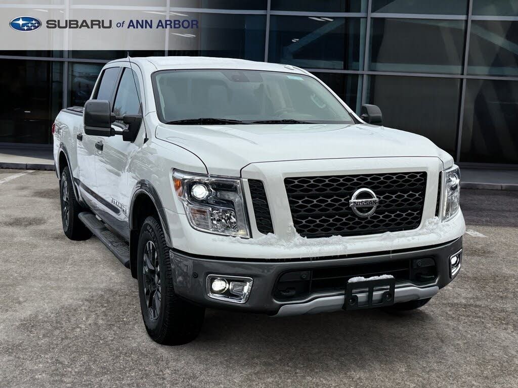 2019 Nissan Titan PRO-4X Crew Cab 4WD