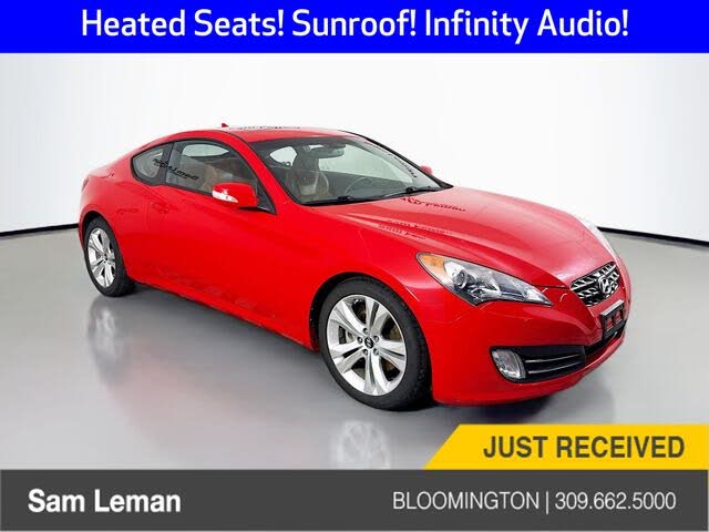 2010 Hyundai Genesis Coupe 3.8 Grand Touring RWD with Navigation