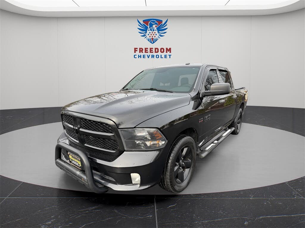 2016 RAM 1500 Express Crew Cab 4WD