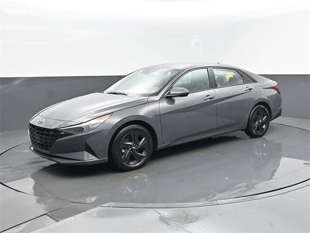 2023 Hyundai Elantra SEL FWD