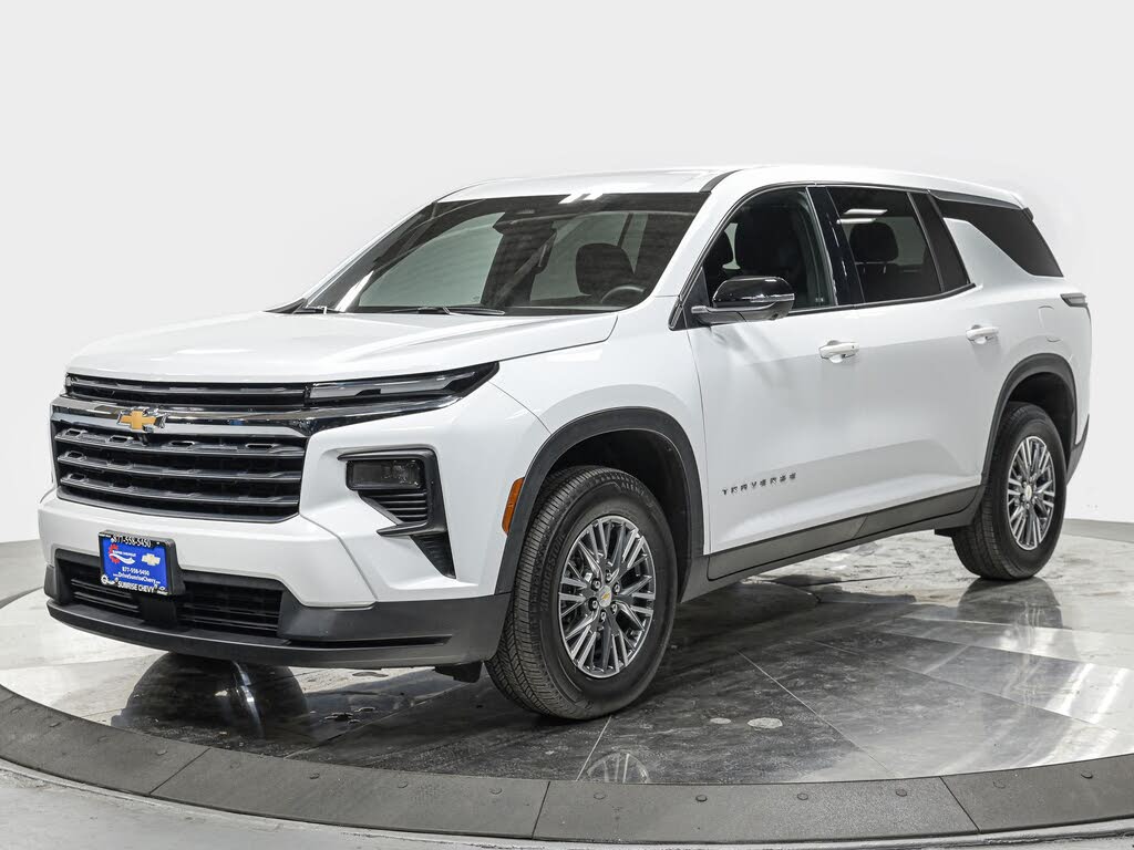 2024 Chevrolet Traverse LS AWD