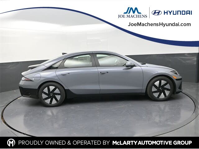 2025 Hyundai Ioniq 6 SE RWD