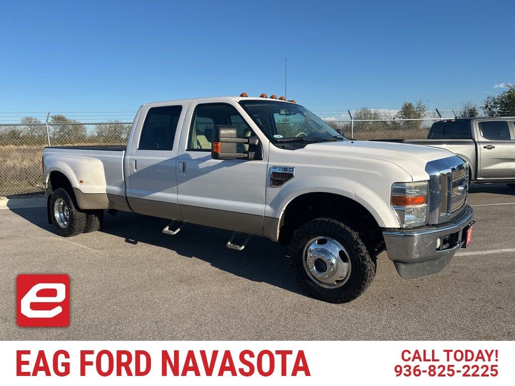 2010 Ford F-350 Super Duty Lariat Crew Cab LB DRW 4WD