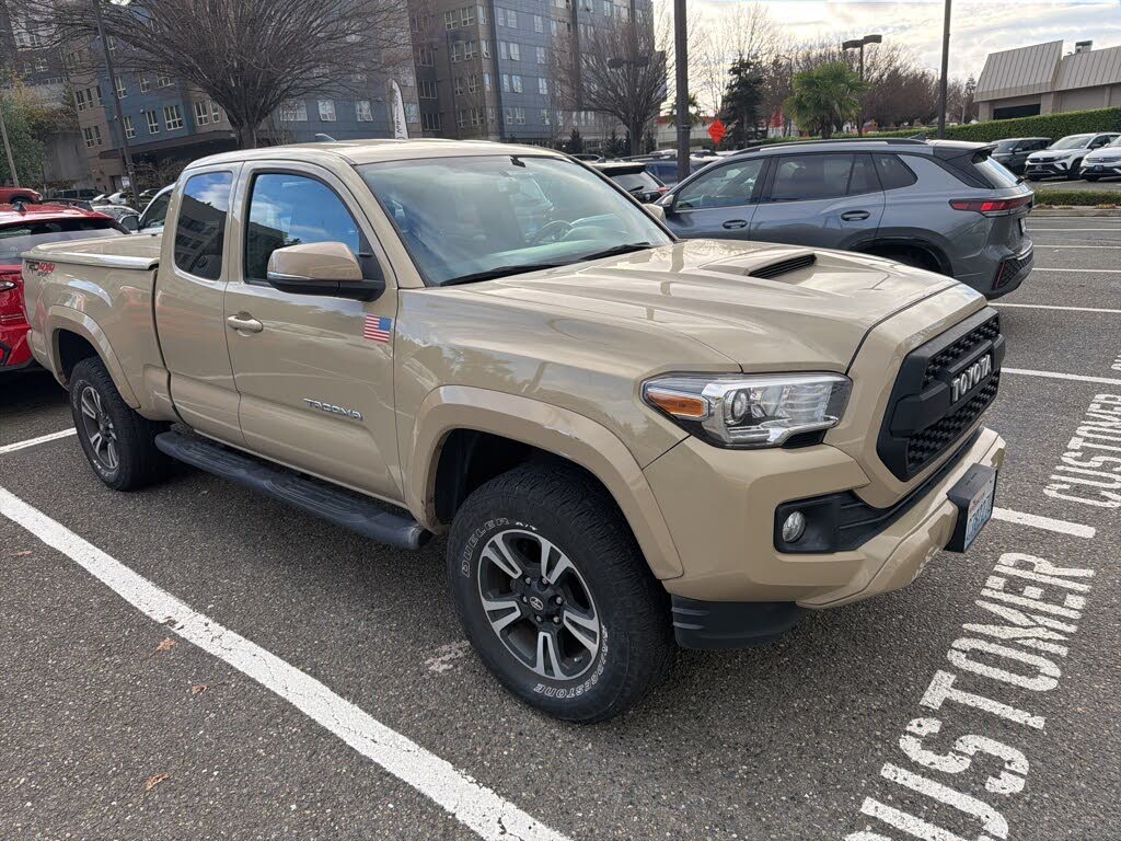 2016 Toyota Tacoma Access Cab V6 TRD Sport 4WD
