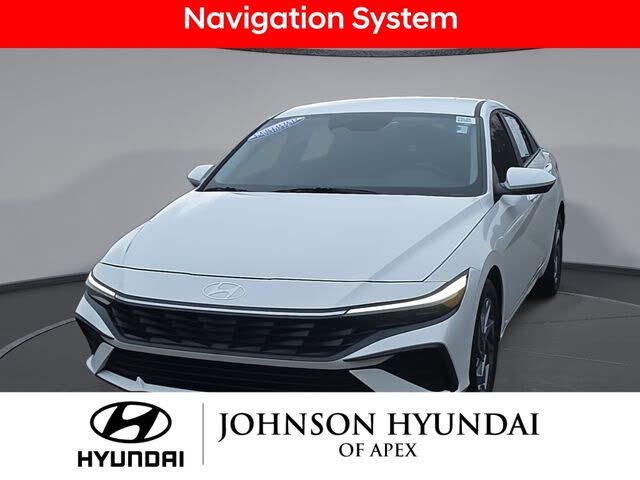 2024 Hyundai Elantra SEL FWD