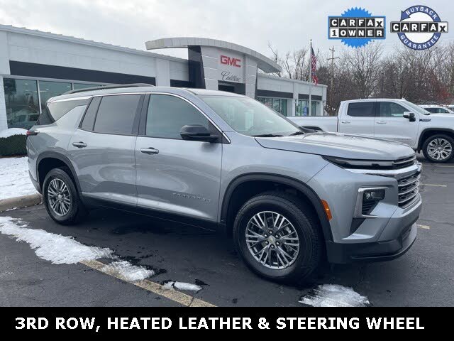 2025 Chevrolet Traverse LT FWD