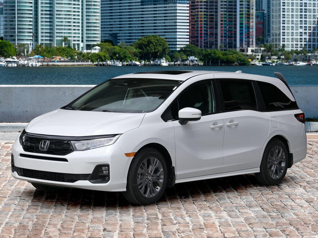 2026 Honda Odyssey Touring FWD
