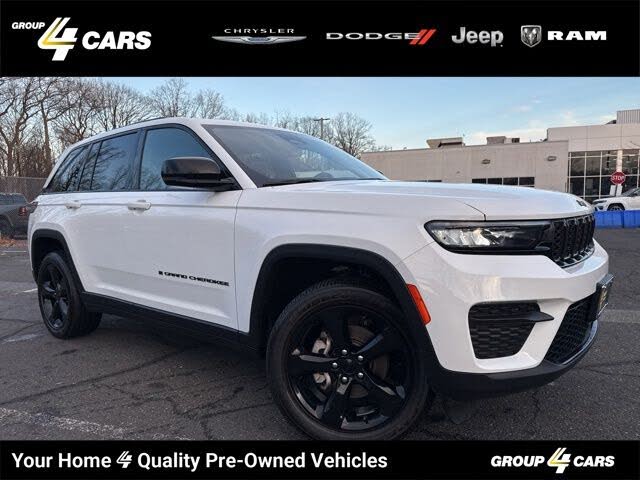 2022 Jeep Grand Cherokee Altitude 4WD