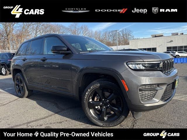 2022 Jeep Grand Cherokee Altitude 4WD