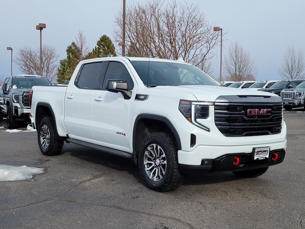 2023 GMC Sierra 1500 AT4 Crew Cab 4WD