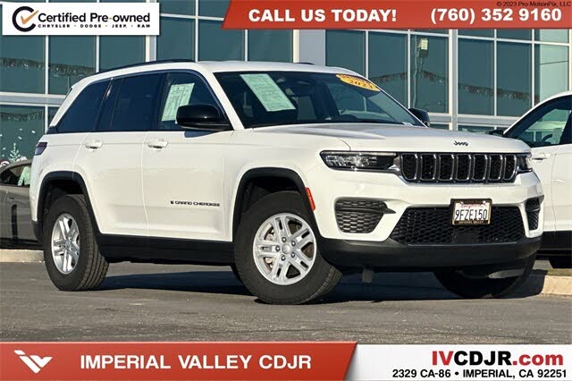 2023 Jeep Grand Cherokee Laredo 4WD