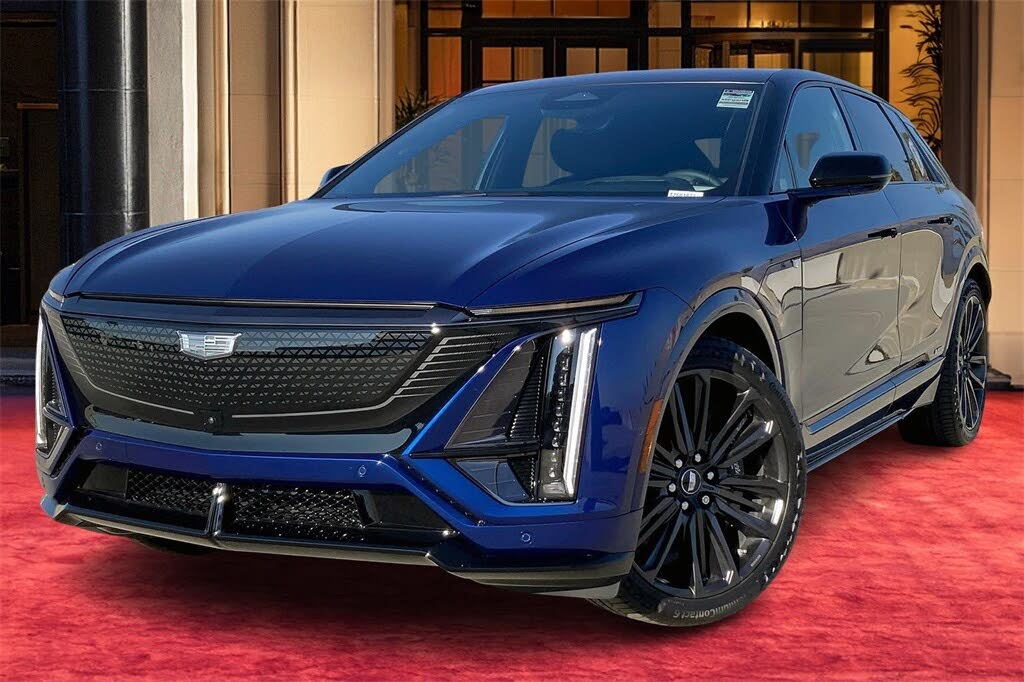 2026 Cadillac LYRIQ-V AWD